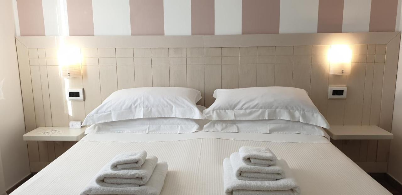 Le Camere Di Libero E Roberta Parghelia Extérieur photo